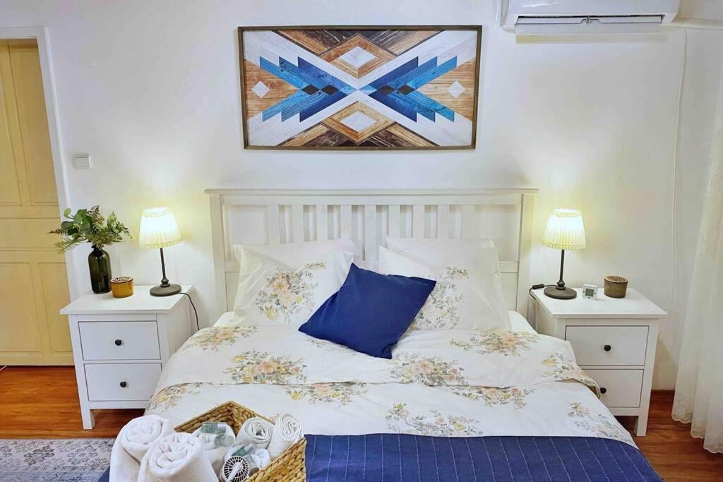 The Secret Lodge- New With Private Garage, Entire House Veliko Turnovo Bagian luar foto